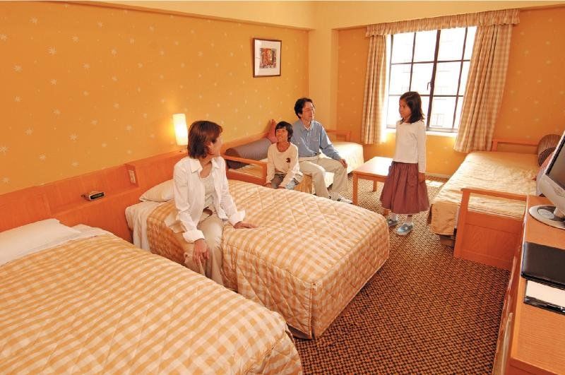 Tokyo Disney Celebration Hotel Urayasu Екстериор снимка